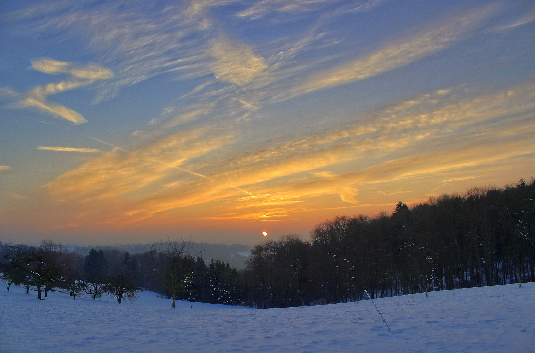 Winterlicher Sonnenaufgang